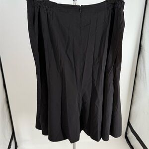 Kasper Black A-Line Knit flowing Women's Skirt Church Office Size 14